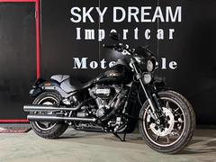 ＨＡＲＬＥＹ−ＤＡＶＩＤＳＯＮ　ＦＸＬＲＳ　ソフテイル　ローライダーＳ　１１４Ｃｉ　１８６０ｃｃ　ＬＥＤライト　タンデムシート　クラッシュバー　サイドバック