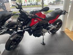 ＢＭＷ　Ｆ９００Ｒ　新車