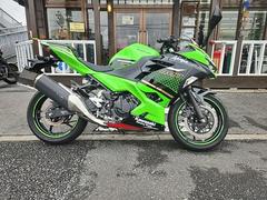 カワサキ　Ｎｉｎｊａ４００ＫＲＴカラー