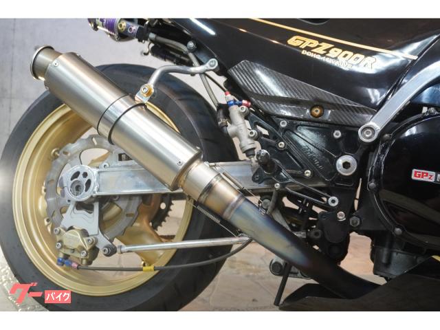 カワサキ ＧＰＺ９００Ｒ 前後ブレンボキャリパー チタンマフラー 社外トリプル ポリッシュスイングアーム ＦＣＲキャブ Ｂステップ  ＥＴＣ｜ハーレー＆旧車の専門店 ジーラックス本店｜新車・中古バイクなら【グーバイク】