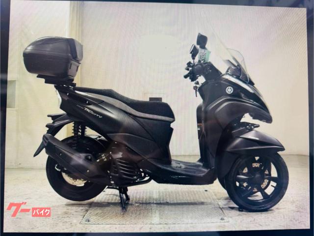 トリシティ１５５ＡＢＳ／普通自動車免許仕様／グリップヒーター／ロングスクリーン／リアＢＯＸ／当社オリジナル純国産ワイドスペーサー装