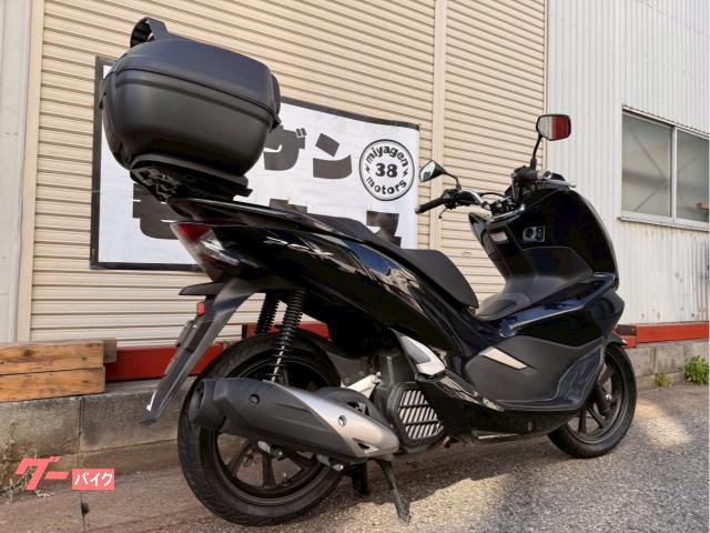 ホンダ PCX JF81 2018年式 インジェクション 黒 リアBOX