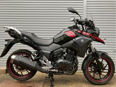 スズキ　Ｖ−ストローム２５０　２０２０年式　ＤＳ１１Ａ　スマホホルダ　ＥＴＣ　レッド／ブラック