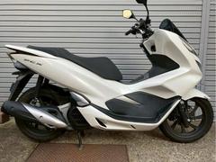 ホンダ　ＰＣＸ１２５　ＪＦ８１　２０１８年式　ＦＩ　ＬＥＤライト　ハザード　スマートキー　アイドリングストップ　ＤＣソケッ