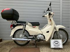 ホンダ　スーパーカブ１１０　ＪＡ４４　２０１８年式　タンデム仕様　センターキャリア　リアボックス　リアキャリア　インジェクション　ホワイト