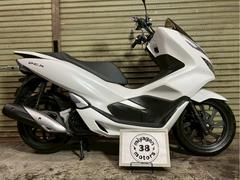 ホンダ　ＰＣＸ１２５　ＪＦ８１　２０１８年式　社外スクリーン　インジェクション　ホワイト