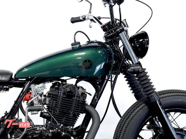 ヤマハ SR400 ビンテージトラッカー仕様｜バイクフリークス｜新車