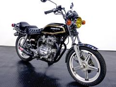 ホンダ　ホークIIＣＢ４００Ｔ　後期型　輸出モデル　角形タンク　ヤカン型クランクケース最終型　エンジン腰上ＯＨ　Ｎｅｗペイント・タイヤ他改