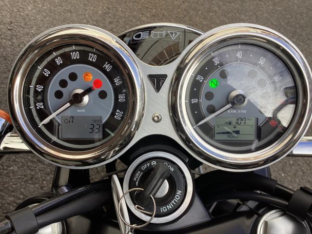 ボンネビルT120 2026年 認定中古車 ストーングレー