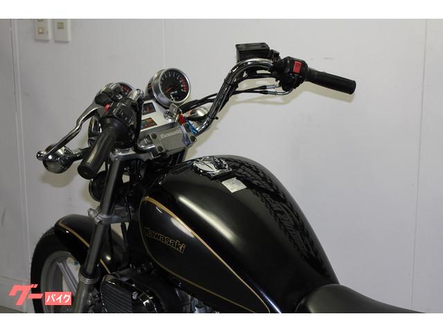 カワサキ VZ750 水冷4ストローク DOHC8バルブ55度ツイン