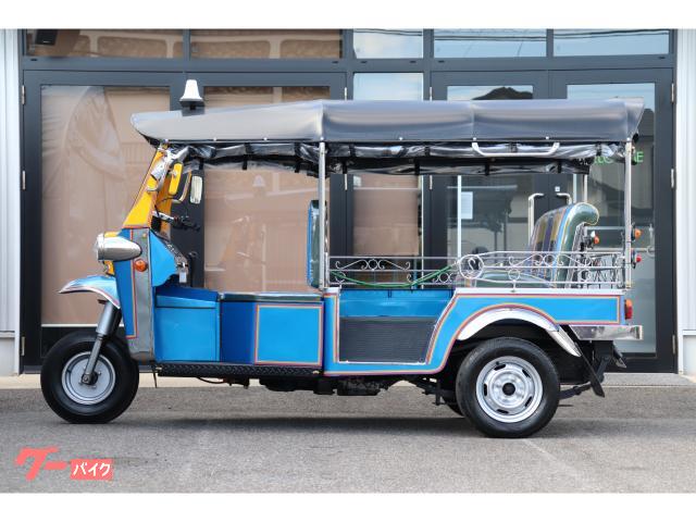 トライク トライク ４０１ ７５０ｃｃ トゥクトゥク ｅｔ４ オートマミッション ４人乗り フロントディスクブレーキ仕様 静岡県 ｇｔーａｘｅｌ b の中古バイク 新車バイク Goo バイク情報