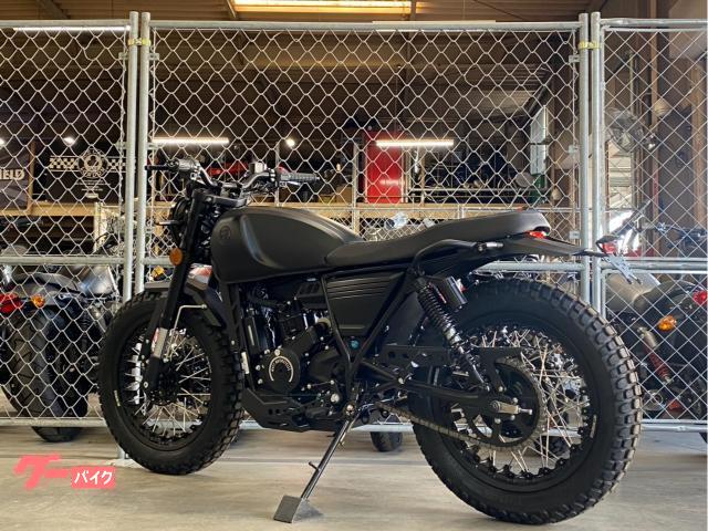 MUTT DRK－01 250 マットブラック 水冷エンジンモデル