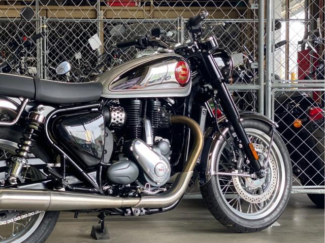 ヴィンテージ　タンク　トライアンフ　bsa forsalebsa