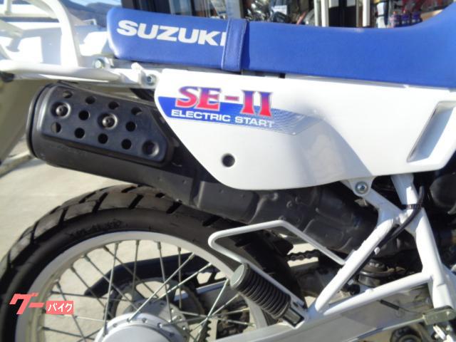 スズキ ジェベル200 USB2ポート・風防・ナックルガード付き