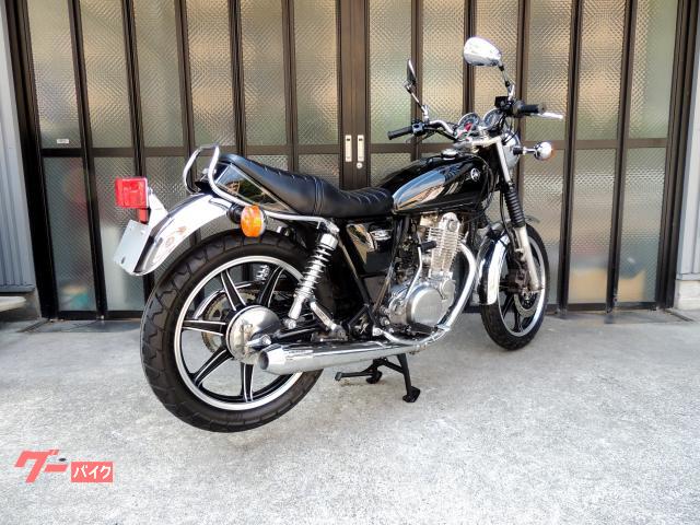 ヤマハ SR400 PRUNUSマフラー USB－C電源ポート