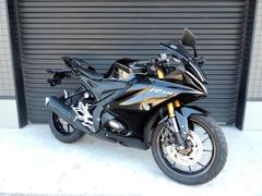 ヤマハ　ＹＺＦ−Ｒ１５　クイックシフター　プロテクタ　ＬＥＤ単眼ヘッドライト　マルチファンクションメータ　トラクションコントロール