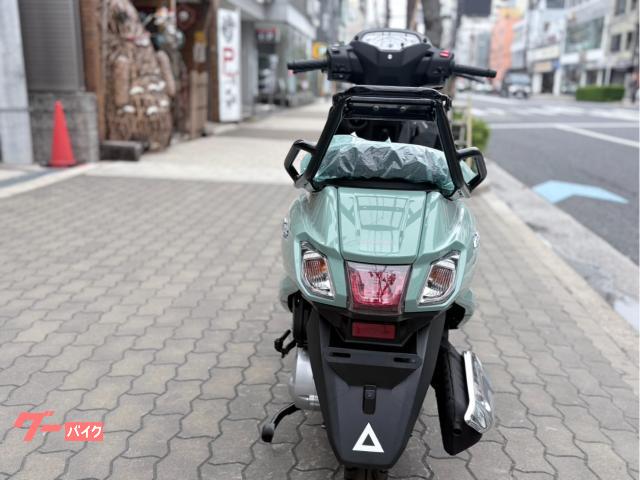 XPro100　銀　走行極少　アドレスV125よりお買い得 中古 SUZUKI スズキ アドレス125 2020年式 5939km 当店出荷ワン