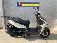 ＫＹＭＣＯ　レーシングＳ１２５　ローダウンシート加工　ＵＳＢ端子　カラーメーター　リヤキャリア