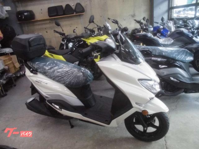 バーグマンストリート１２５ＥＸ２０２５モデルリアボックス付き