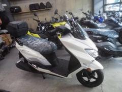 スズキ　バーグマンストリート１２５ＥＸ２０２５モデルリアボックス付き
