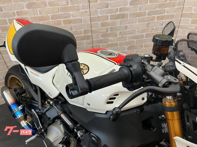 ヤマハ XSR900 オーセンティック外装 パフォーマンス ヤマハ XSR900 オーセンティック外装 パフォーマンス