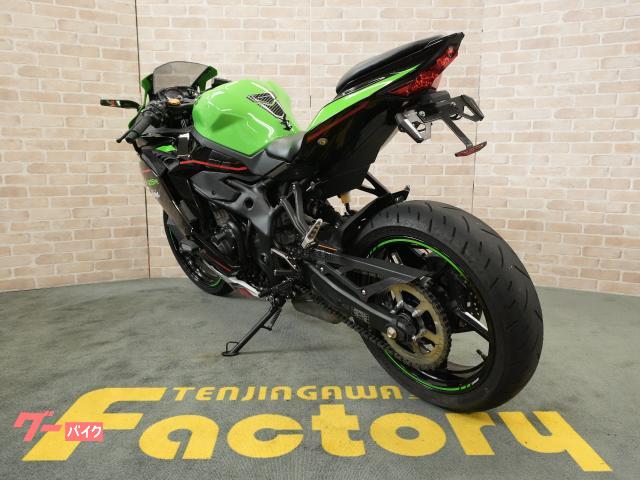 カワサキ Ninja ZX－25R SE グリップヒーター USB