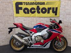 ホンダ　ＣＢＲ１０００ＲＲ　ＳＰ　　前後オーリンズ　フロントブレンボキャリパー　ＥＴＣ　カーボンリアフェンダー　プーチスクリーン