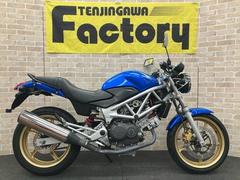 ホンダ　ＶＴＲ２５０　ハリケーンハンドル　軽量Ｖツインエンジン搭載　ネイキッド　インジェクション　ゴールドホイール