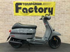 ＬＡＭＢＲＥＴＴＡ　Ｖ１２５　Ｓｐｅｃｉａｌ　　カスタムシート　グリップ　ミラー　前後タイヤ新品交換済