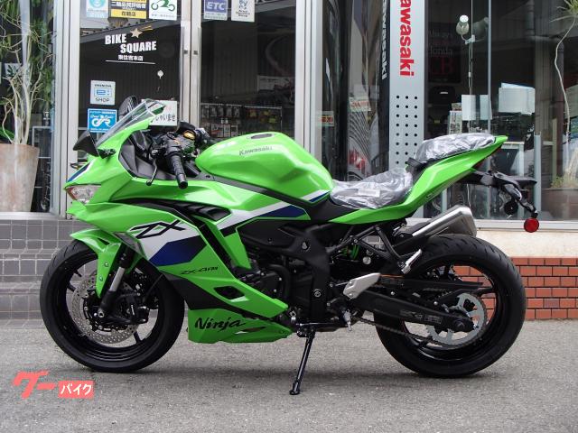 グリーン カワサキ Ninja ZX－4RR 2027年モデル｜バイクスクエア