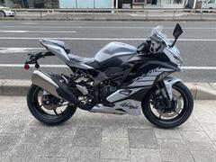 カワサキ　Ｎｉｎｊａ　ＺＸ−４Ｒ　ＳＥ