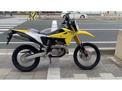 スズキ　ＤＲ−Ｚ４Ｓ