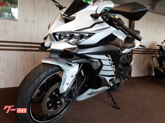 ④カイカモ カワサキ Ninja ZX－4R SE｜クレイジーモーター