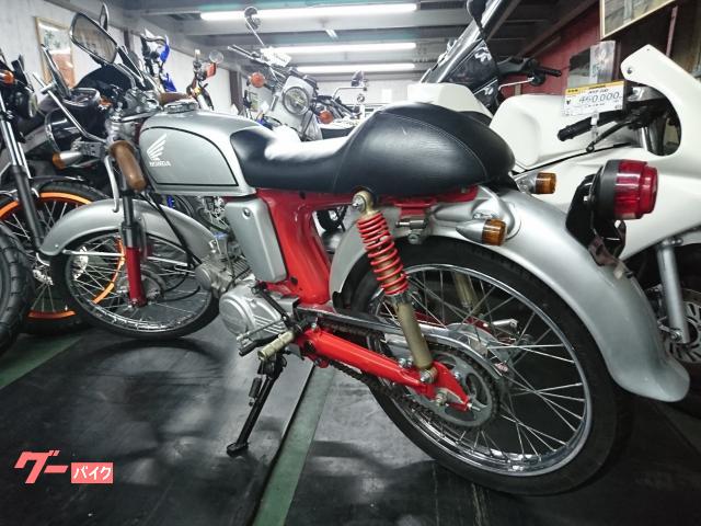 ホンダ ベンリィ50S シンプルなスタイルの個性派スポーツバイク「ホンダ ベンリィ 50S/90S