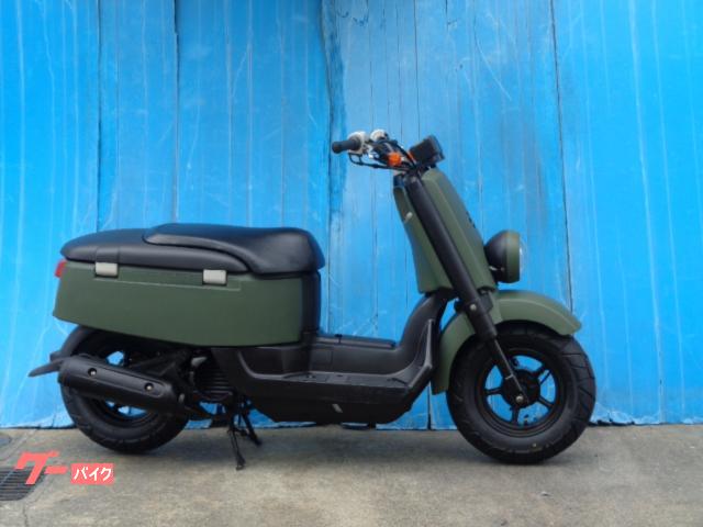 ＶＯＸ　マットカーキグリーン　前後タイヤ新品