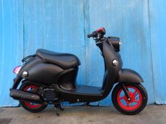 ヤマハ　ビーノ　ＦＩマットブラック　前後タイヤ新品