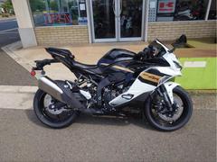 カワサキ　Ｎｉｎｊａ　ＺＸ−４Ｒ　ＳＥ