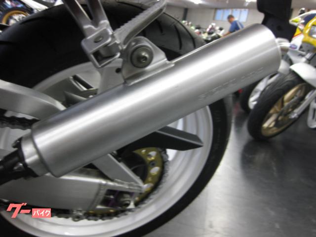 スズキ RGV250ガンマ SP 最終型 ラッキーストライク 新品前後