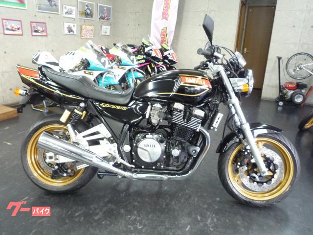 ＸＪＲ１２００　ＮＥＷウレタンオールペイントＲＺ黒金カラー　ゴールドホイール　９５ｙ２型