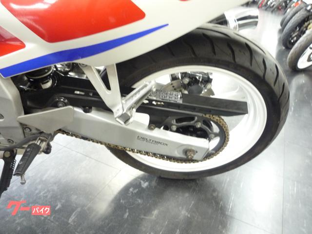 ヤマハ FZR250R 89EXUP OW01赤白カラー 規制前