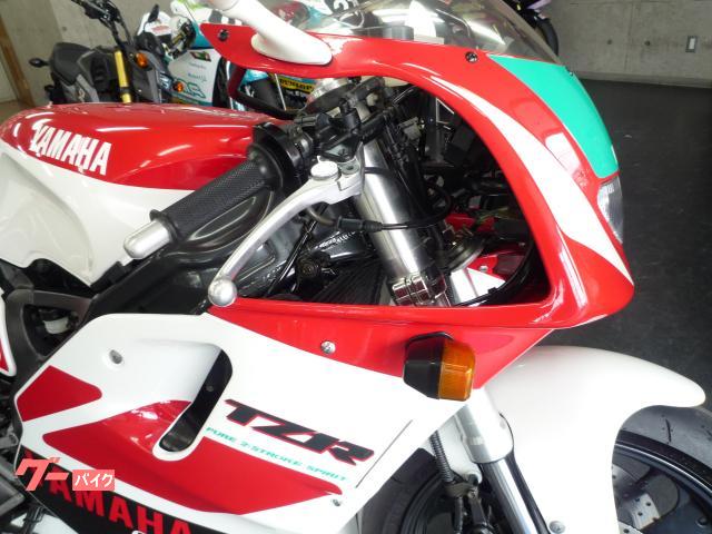 ヤマハ TZR250R 規制前45馬力 91y コシンスキー赤白