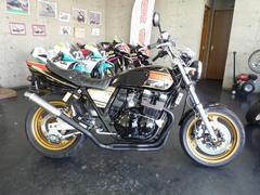 ヤマハ　ＸＪＲ４００Ｒ　ＮＥＷウレタンオールペイントＲＺ赤黒　ゴールドホイール　９６ｙ