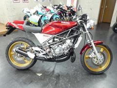 ヤマハ　ＳＤＲ２００　新品前後タイヤ付き　ＮＥＷウレタンオールペイントキャンディレッド　ゴールドホイール　８７ｙ