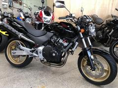 ホンダ　ＨＯＲＮＥＴ２５０　後期最終モデル　ＳＰ忠男２本出しカーボンマフラー　ゴールドホイール仕様　Ｆタイヤ新品　チェーン新品