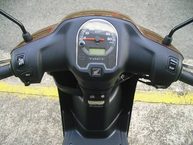 ホンダ タクト 日本国内製型 ｅｓｐエンジン搭載仕様 ２０１７年製造モデル 大阪府 ゲンズ永和本店 b の中古バイク 新車バイク Goo バイク情報