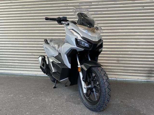 ホンダ ADV160 国内正規 2025年最新型モデル｜ゲンズ