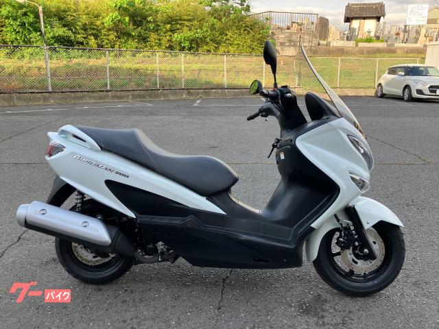 バーグマン２００　前後タイヤ新品