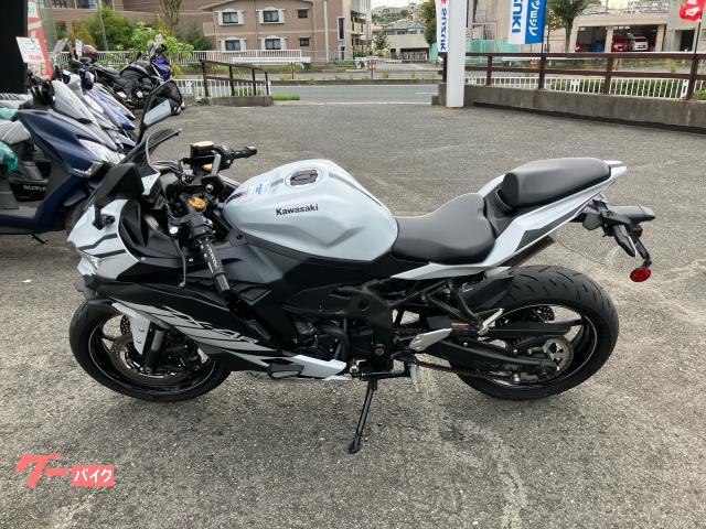 車両情報:カワサキ Ninja ZX−4R SE | ファーストオート大阪本店