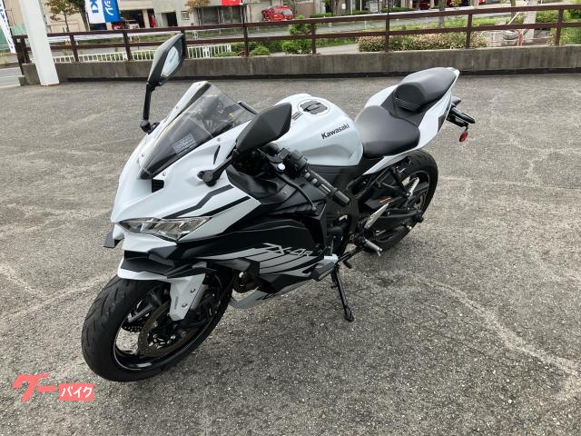 専用　白黒 カワサキ Ninja ZX－4R SE 2025年モデル ワンオーナー