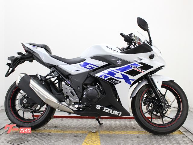 GSX250R ABS LEDヘッドライト 2024年式 水冷2気筒エンジン